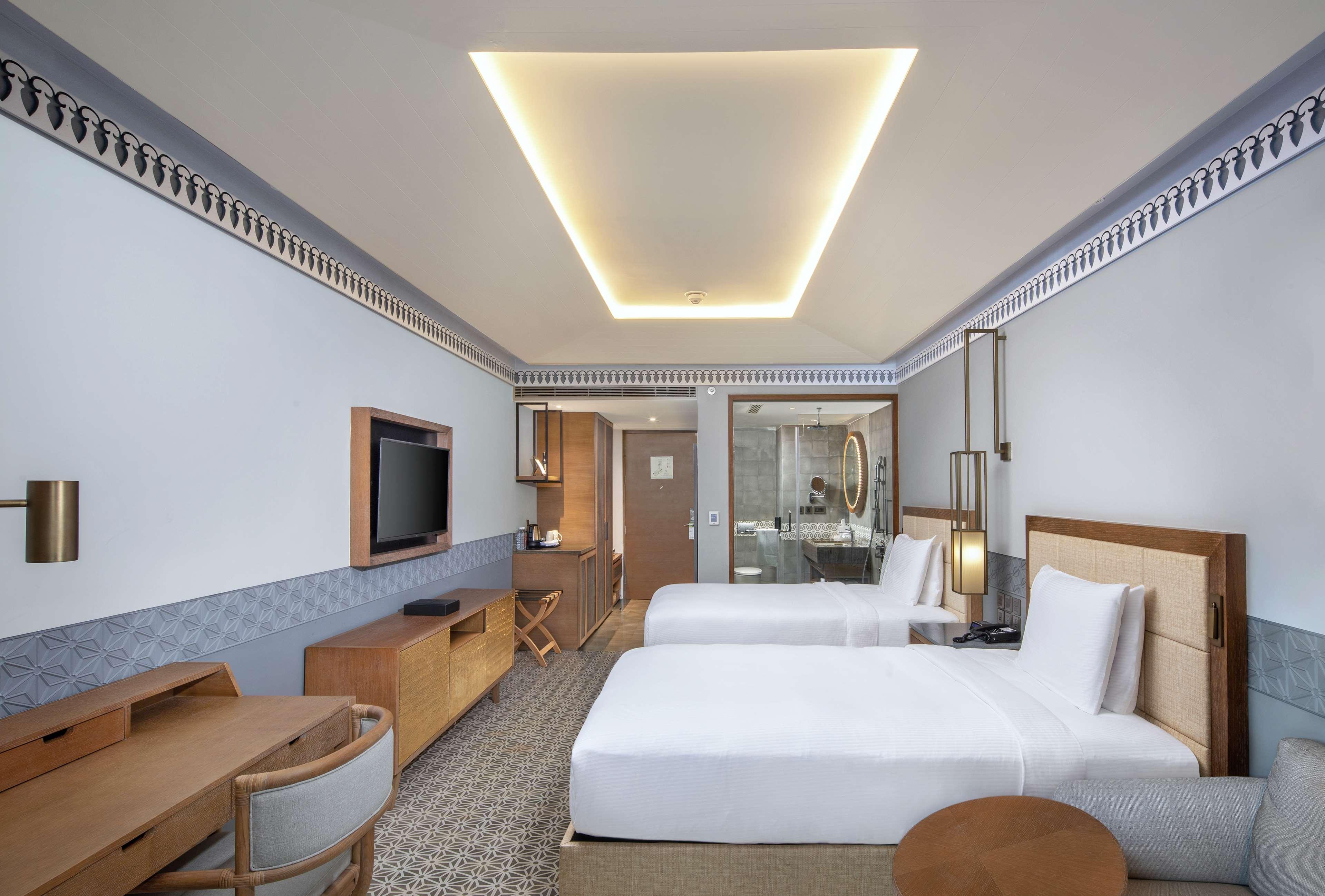 Doubletree By Hilton Goa - Panaji Hotel Buitenkant foto