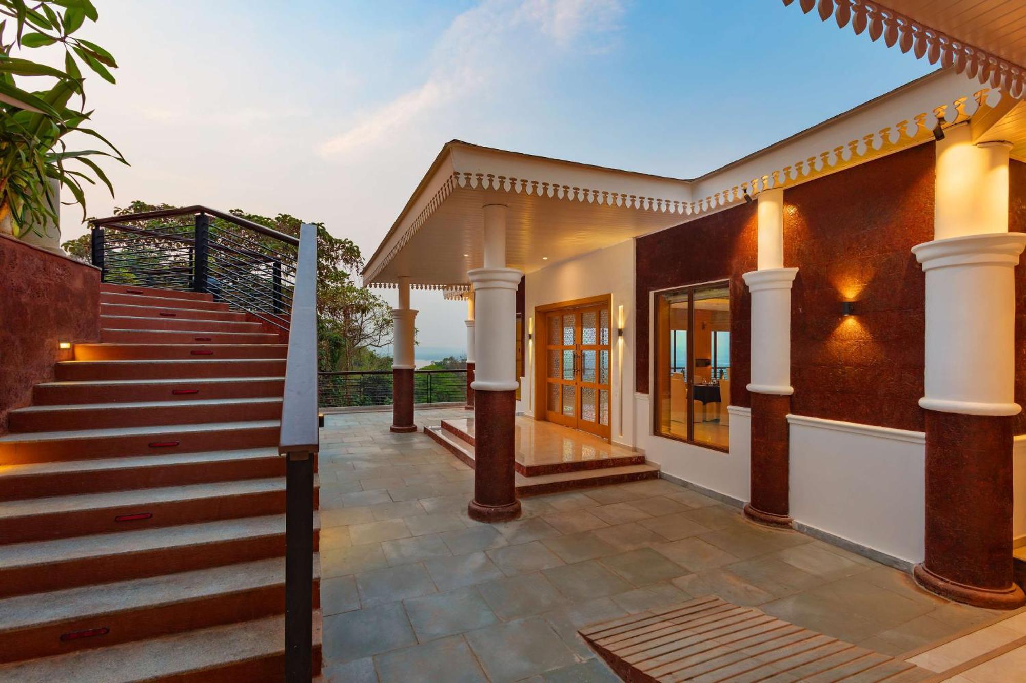 Doubletree By Hilton Goa - Panaji Hotel Buitenkant foto
