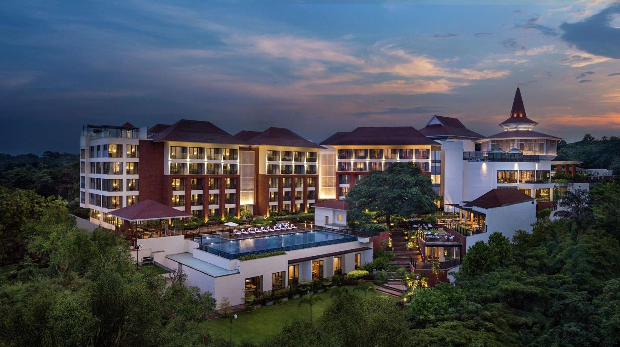 Doubletree By Hilton Goa - Panaji Hotel Buitenkant foto